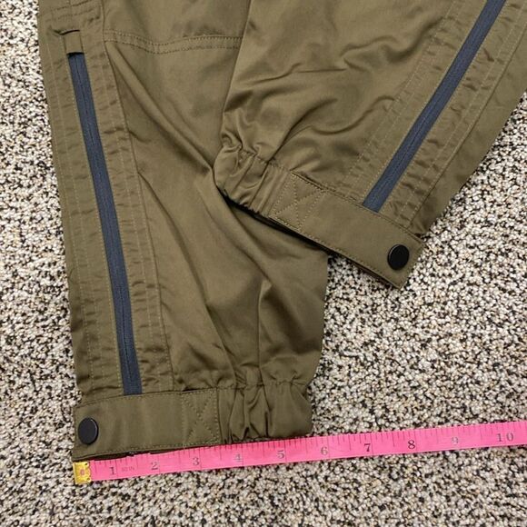 ATHLETA 8 Radiant Green High Rise Shine Joggers Gorpcore Athleisure Zip Ankle - Picture 16 of 16